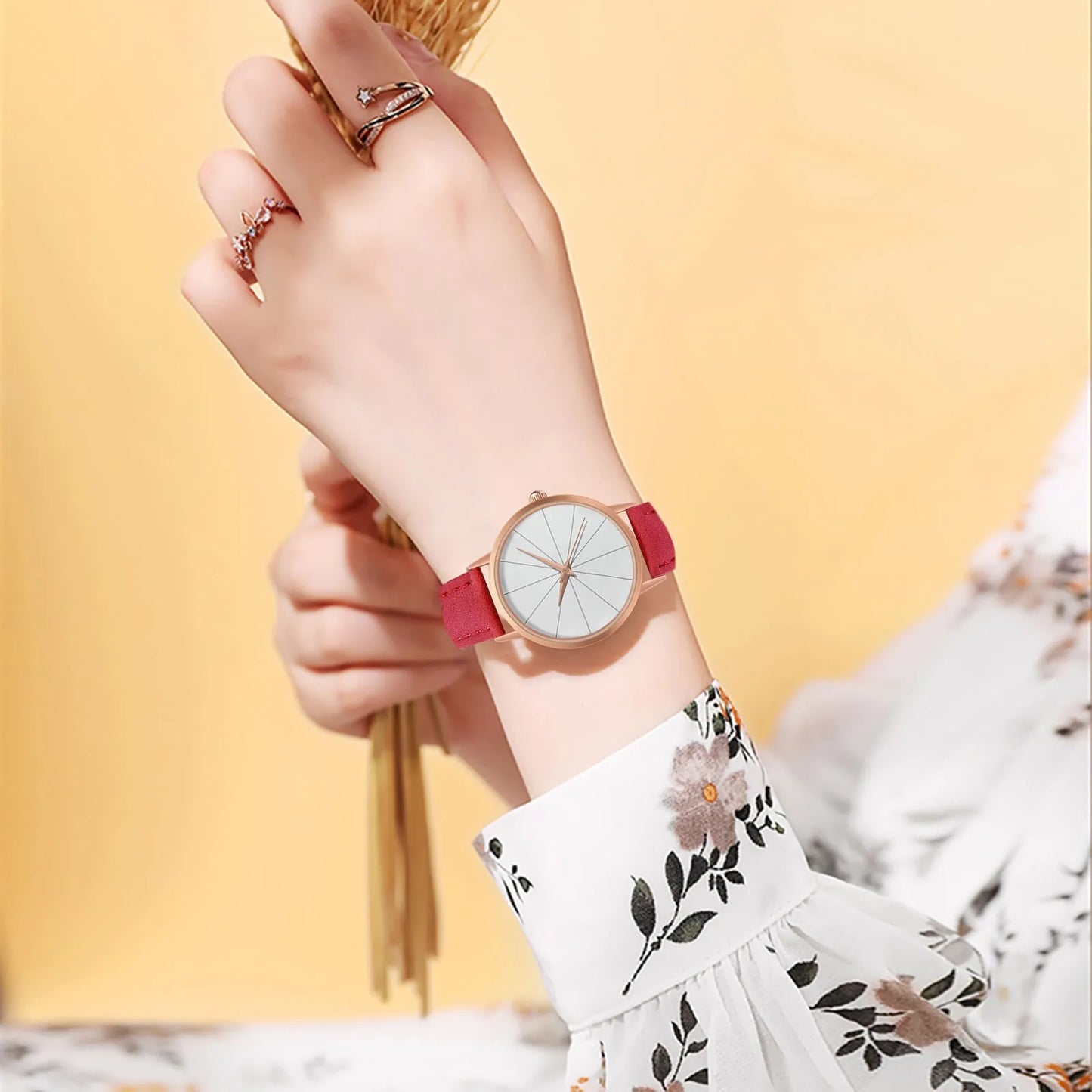 Simple Style Quartz Wristwatch Simple Women Watch Exquisite Leather Belt Watches Woman Clock Quartz Watches Relogios Feminino