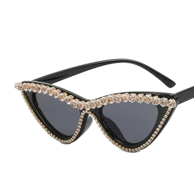 2022 New Cat Eye Rhinestone Classic Sunglasses Noble Luxury Designer Glasses UV400 Trend Lunettes De Soleil Pour Femmes