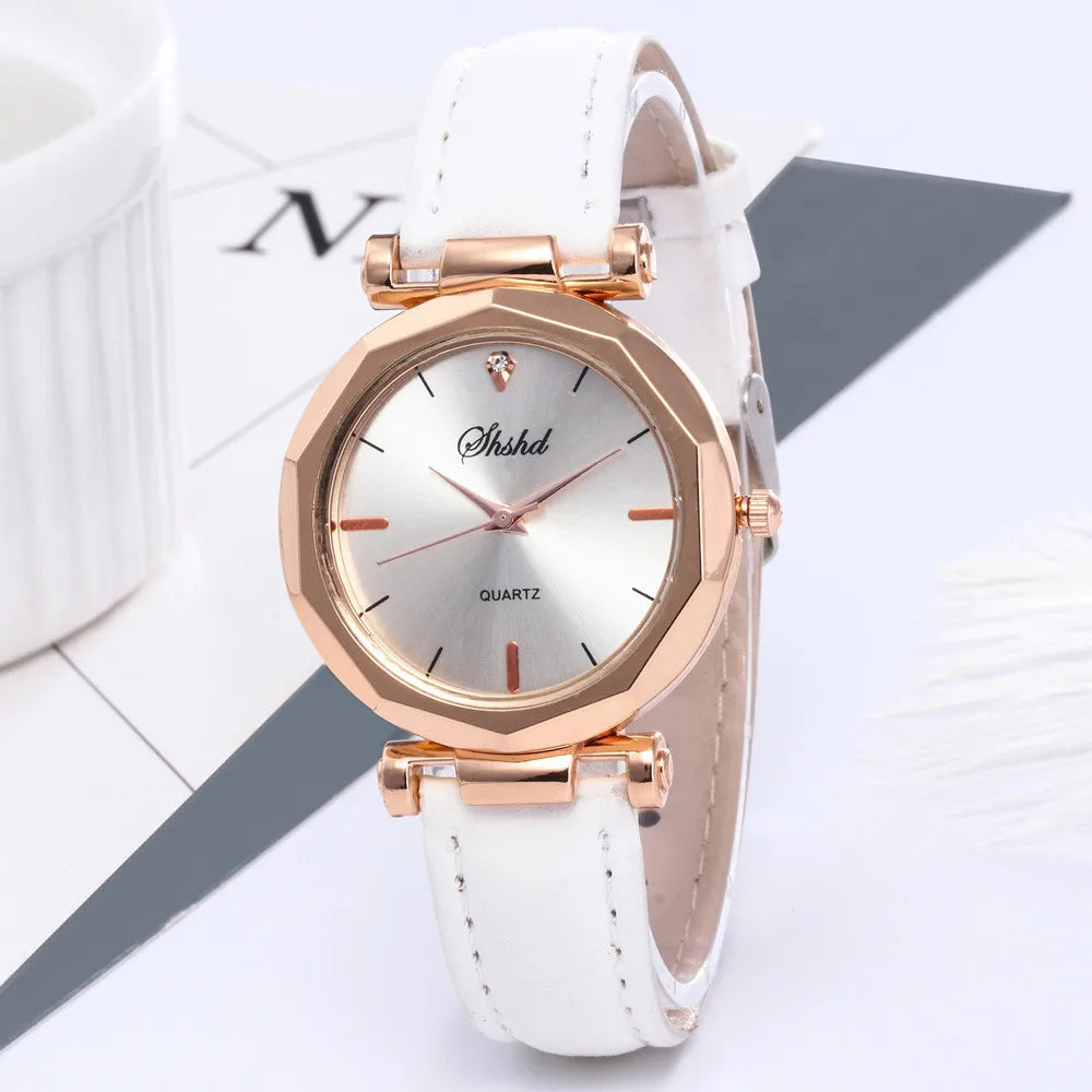 Fashion Women Watch Classic Leather Strap Round Dial Simple Quartz Wristwatch Daily Causal Date Clothing Matching Watch