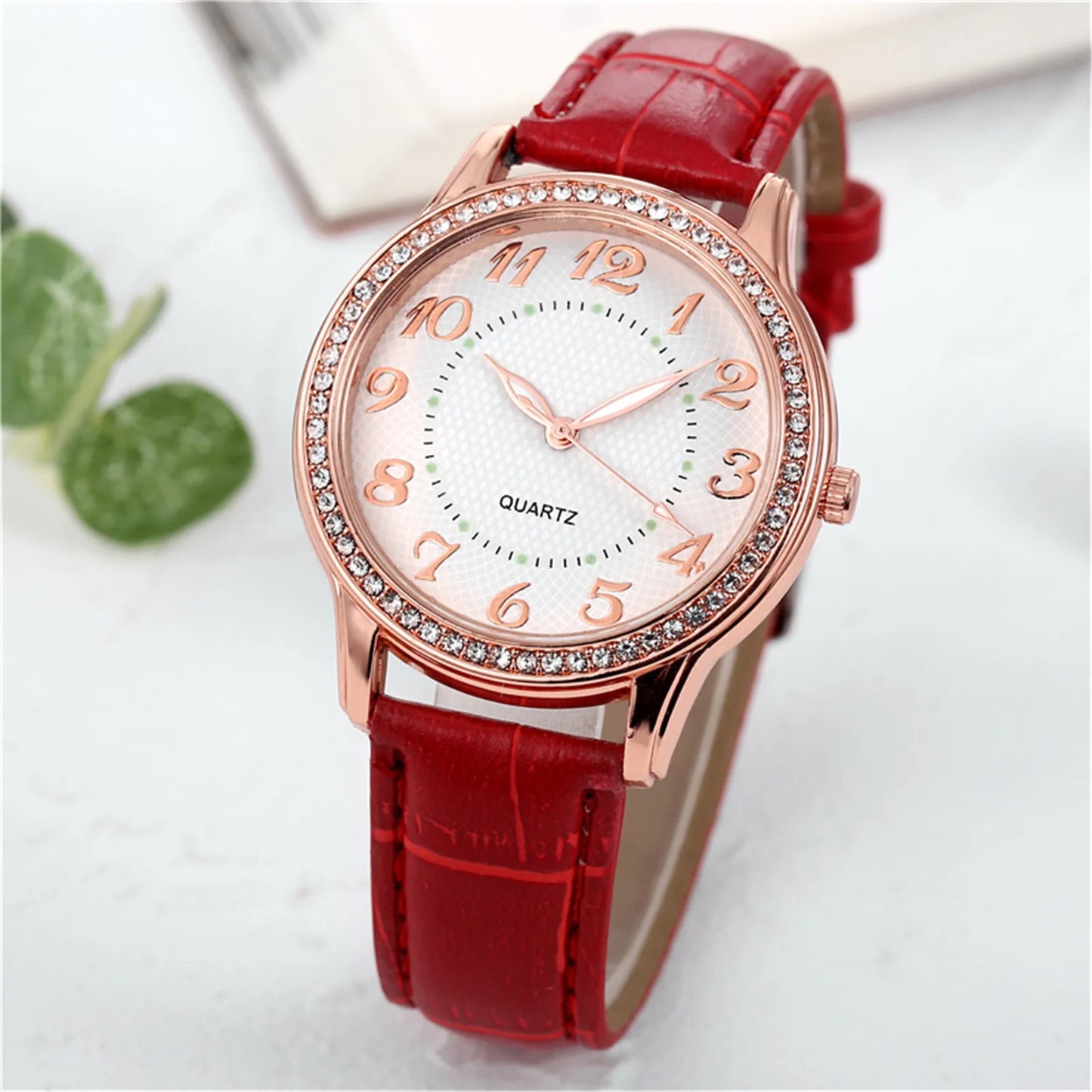 Luxury Quartz Wristwatch Female Ladies Diamond Luxury Watch Belt Watch Fashionable Simple Style Quartz Wristwatch Reloj Mujer