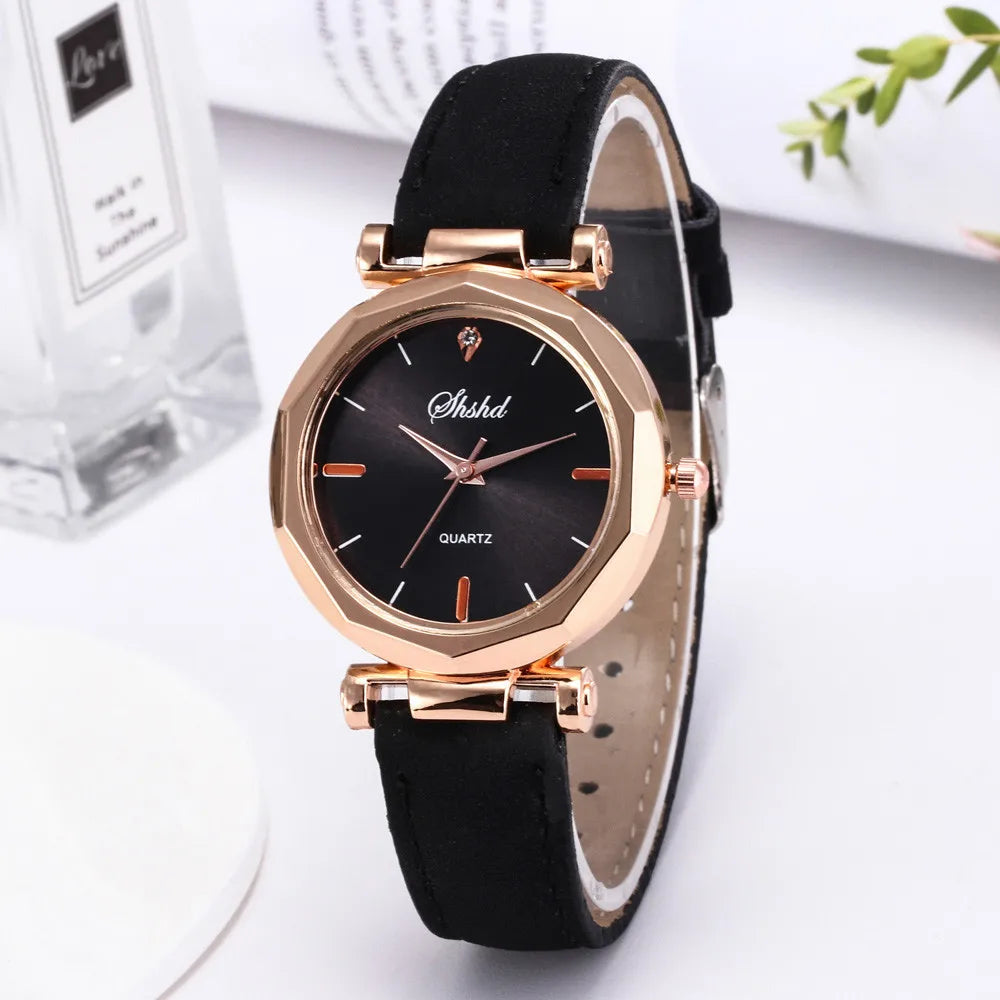 Fashion Women Watch Classic Leather Strap Round Dial Simple Quartz Wristwatch Daily Causal Date Clothing Matching Watch