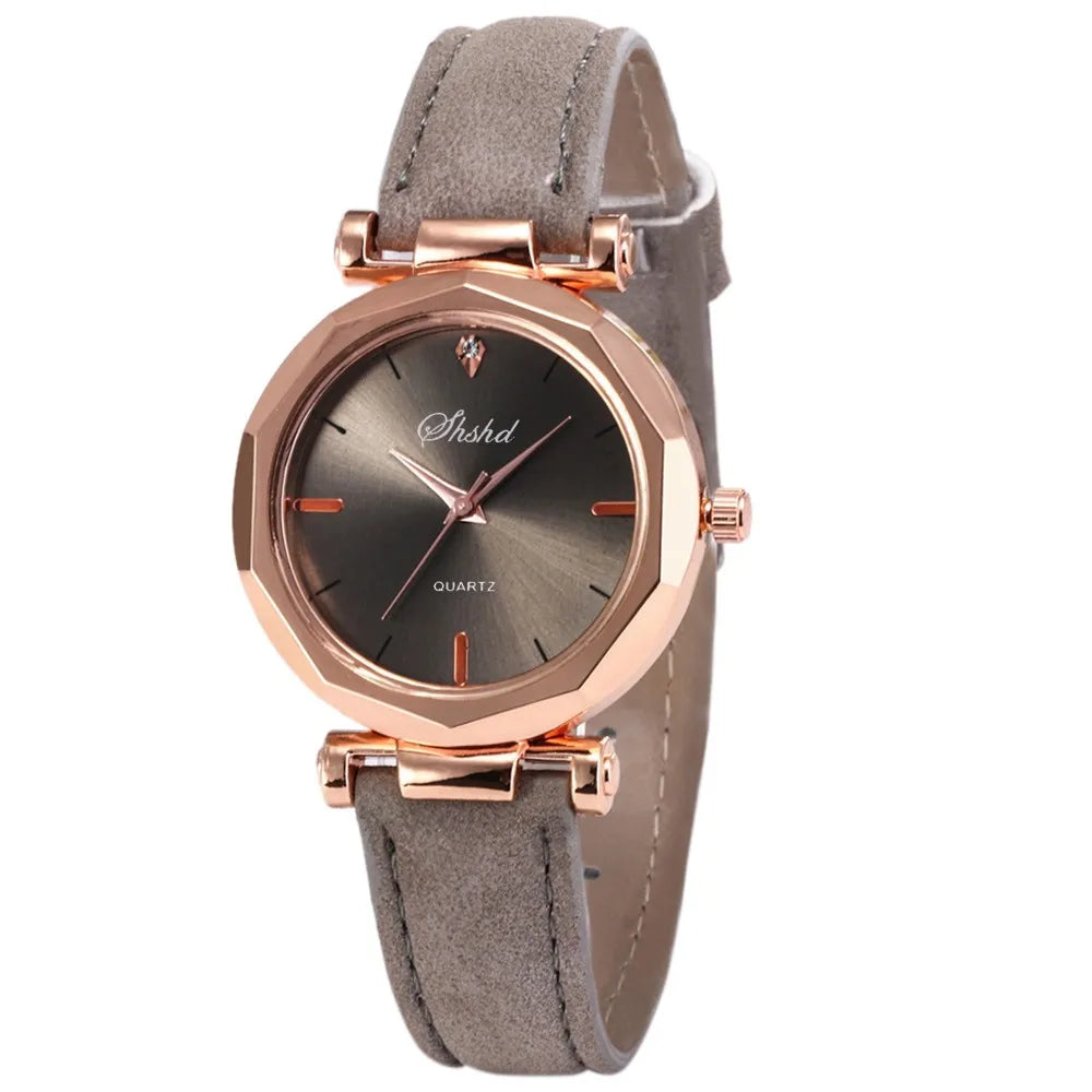 Fashion Women Watch Classic Leather Strap Round Dial Simple Quartz Wristwatch Daily Causal Date Clothing Matching Watch