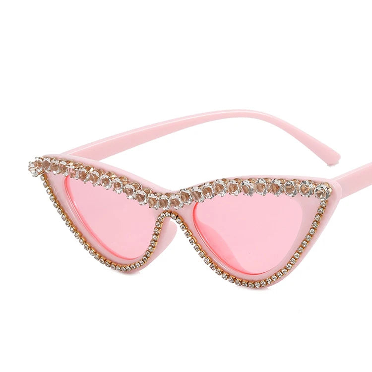 2022 New Cat Eye Rhinestone Classic Sunglasses Noble Luxury Designer Glasses UV400 Trend Lunettes De Soleil Pour Femmes